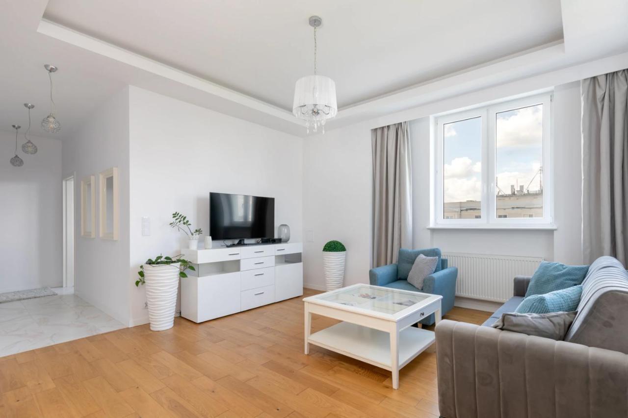 Przestronny Apartament Z Widokiem Na Miasto W Warszawie Warsaw Exterior photo